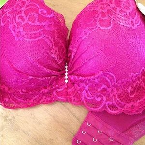 NWT Pink Lace Bra 36D